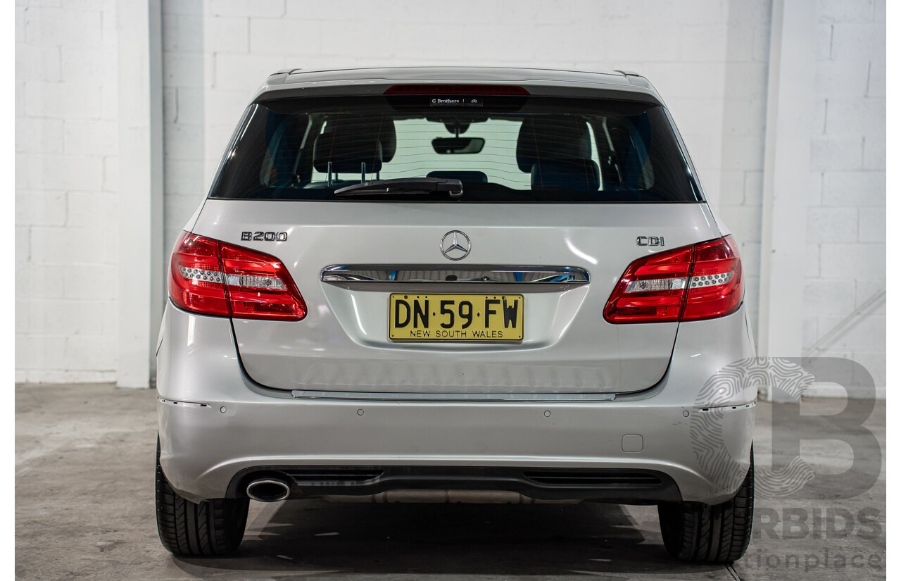 8/2012 Mercedes-Benz B200 CDI BE 246 MY13 5d Hatchback Polar Silver Metallic Turbo Diesel 1.8L