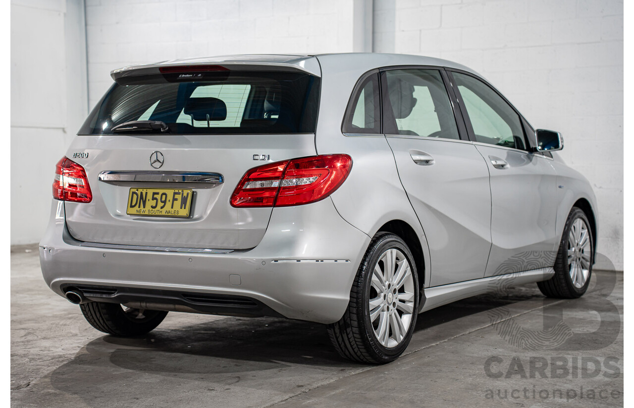 8/2012 Mercedes-Benz B200 CDI BE 246 MY13 5d Hatchback Polar Silver Metallic Turbo Diesel 1.8L