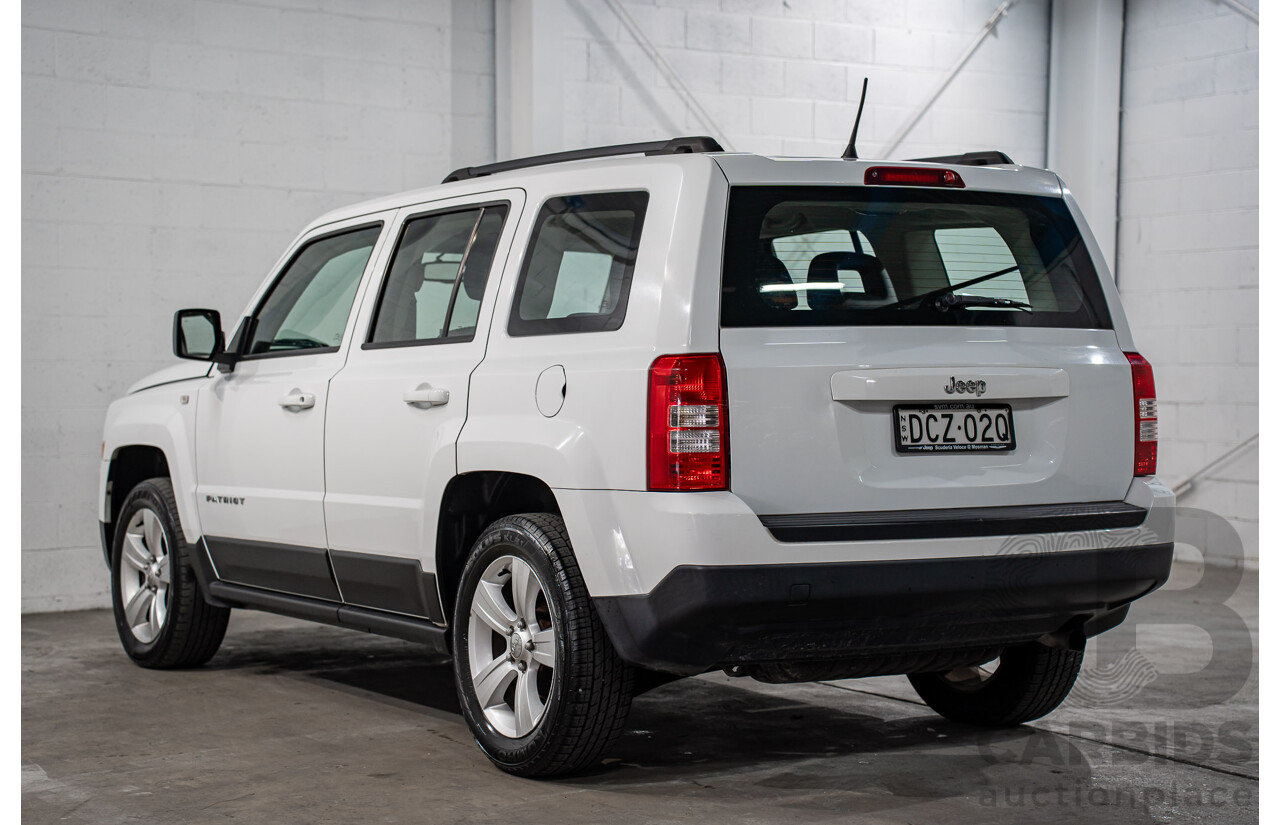 03/2016 Jeep Patriot SPORT (RWD) MK MY16 4D Wagon Bright White 2.0L
