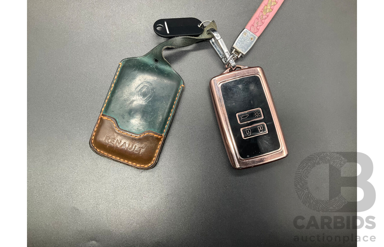 07/2018 Renault Megane GT-Line (FWD) XFB-BFB 5d Hatchback Blue Berlin Metallic Turbo 1.2L