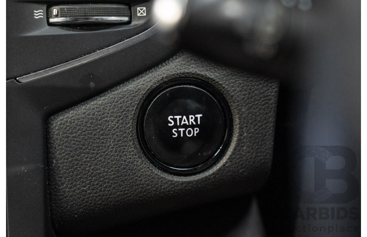 08/2018 Renault Megane GT-Line (FWD) XFB-BFB 5d Hatchback Blue Berlin Metallic Turbo 1.2L