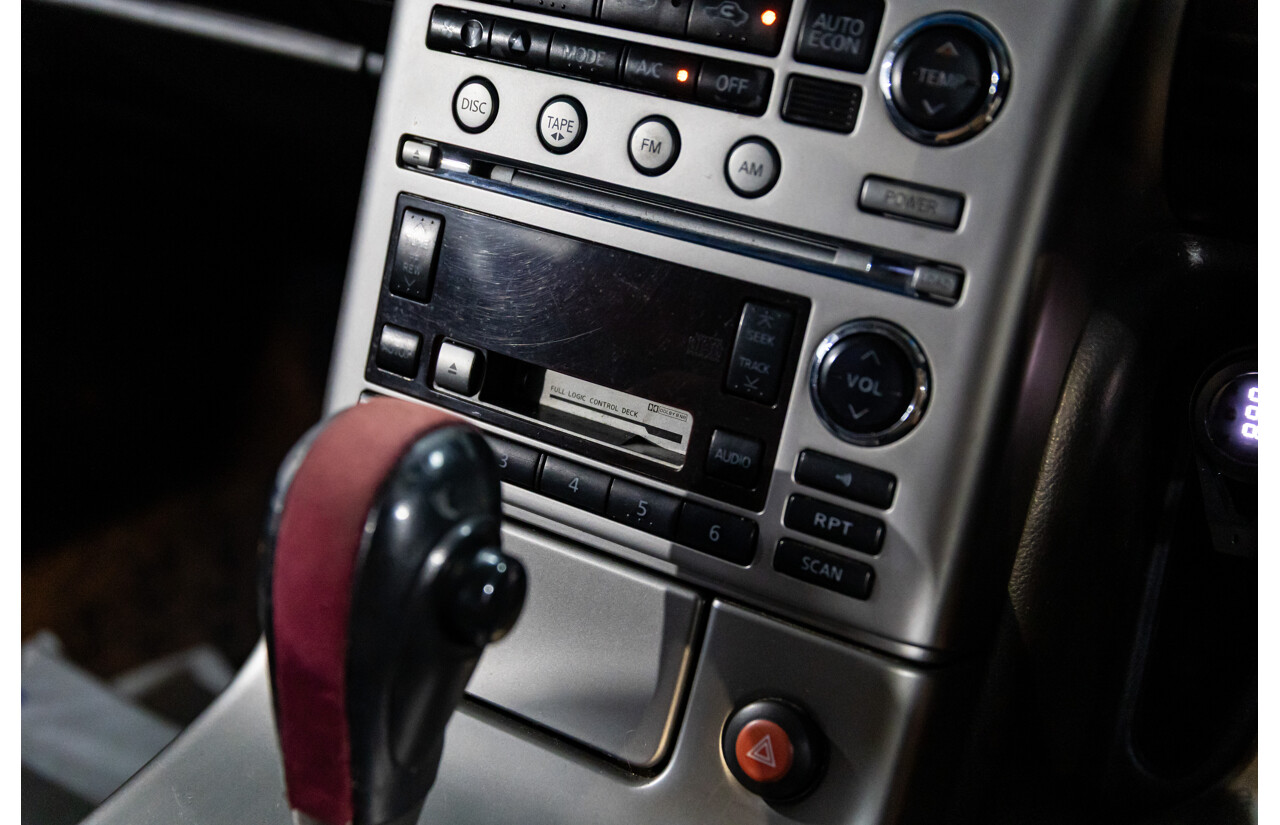 01/2003 Nissan Skyline 350GT V35 2d Coupe Ivory Pearl V6 3.5L - Import 6/16