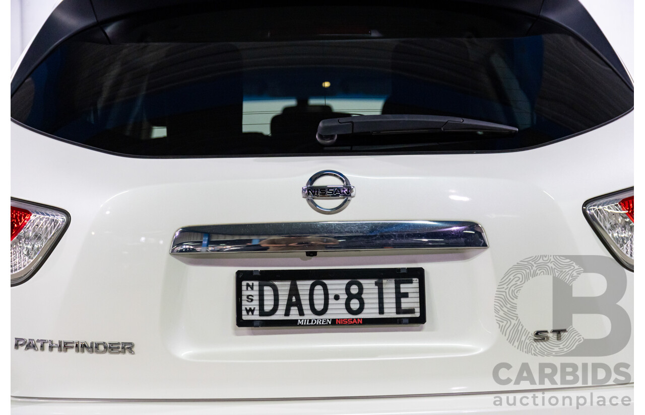 10/2015 Nissan Pathfinder ST (4x2) R52 4d Wagon Ivory White Pearl V6 3.5L - 7 Seater