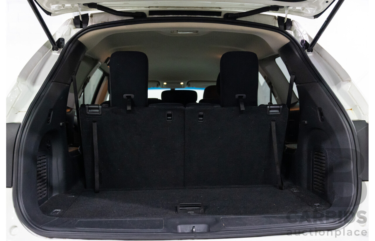 10/2015 Nissan Pathfinder ST (4x2) R52 4d Wagon Ivory White Pearl V6 3.5L - 7 Seater