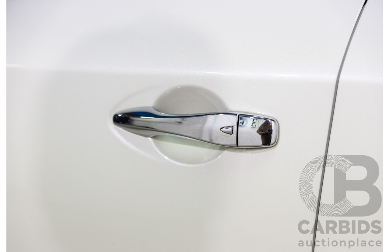 10/2015 Nissan Pathfinder ST (4x2) R52 4d Wagon Ivory White Pearl V6 3.5L - 7 Seater