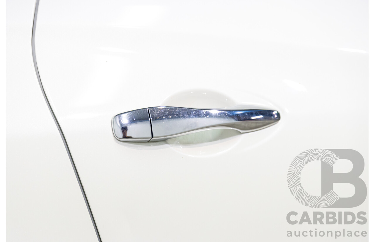 10/2015 Nissan Pathfinder ST (4x2) R52 4d Wagon Ivory White Pearl V6 3.5L - 7 Seater