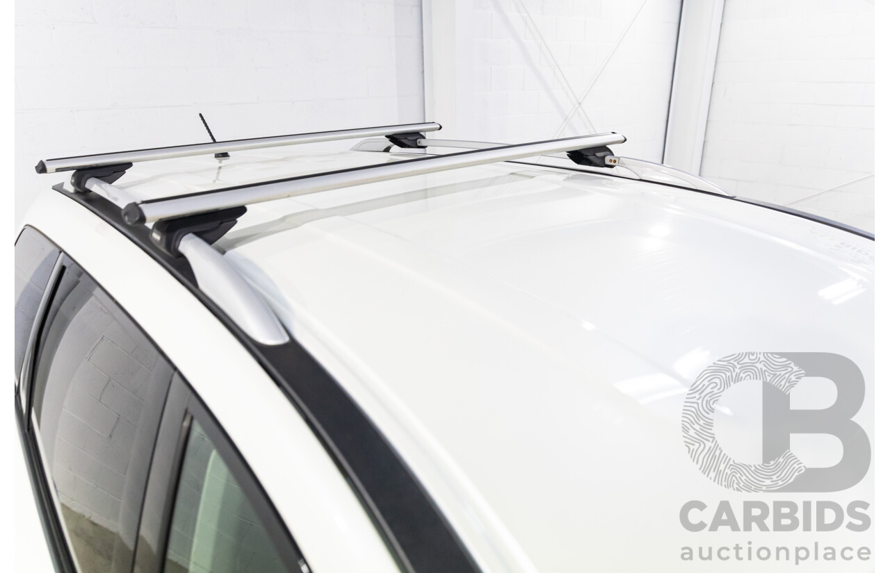 10/2015 Nissan Pathfinder ST (4x2) R52 4d Wagon Ivory White Pearl V6 3.5L - 7 Seater