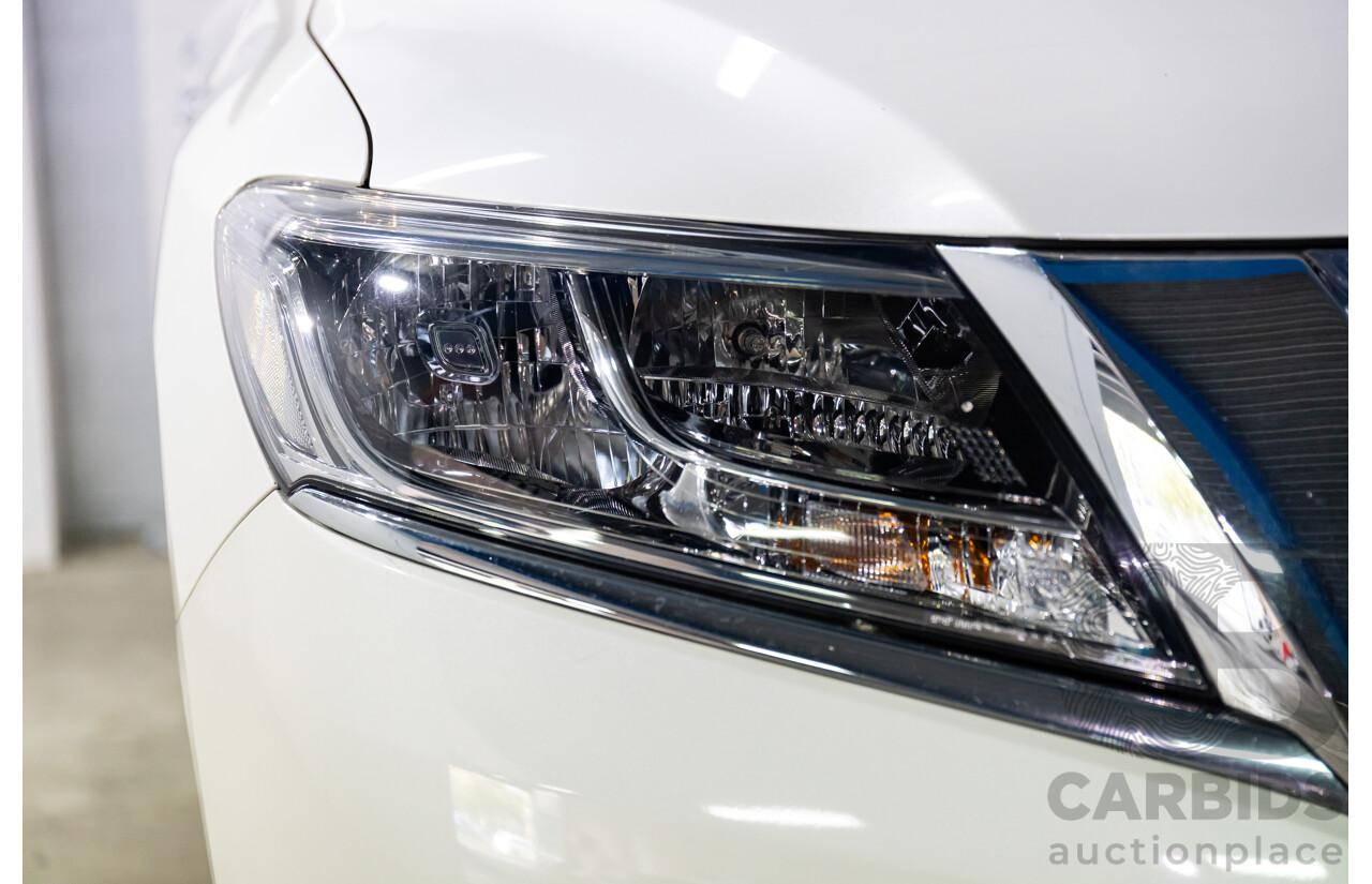 10/2015 Nissan Pathfinder ST (4x2) R52 4d Wagon Ivory White Pearl V6 3.5L - 7 Seater