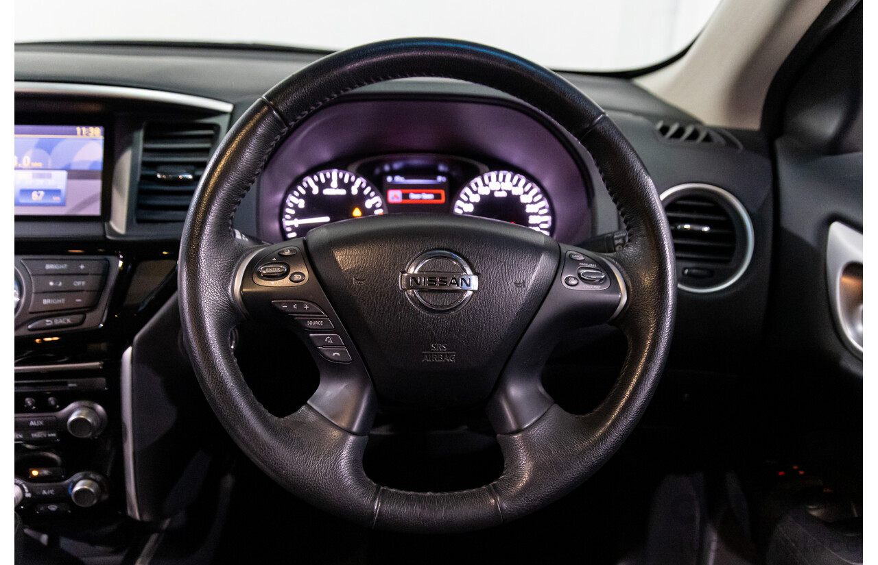 10/2015 Nissan Pathfinder ST (4x2) R52 4d Wagon Ivory White Pearl V6 3.5L - 7 Seater