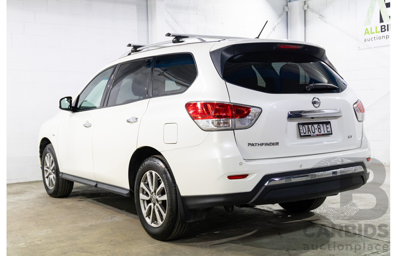 10/2015 Nissan Pathfinder ST (4x2) R52 4d Wagon Ivory White Pearl V6 3.5L - 7 Seater