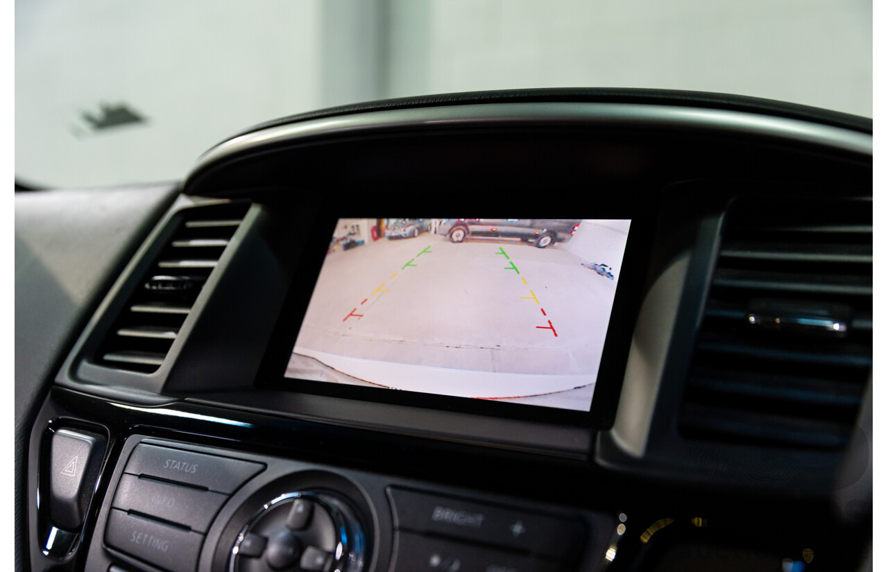 10/2015 Nissan Pathfinder ST (4x2) R52 4d Wagon Ivory White Pearl V6 3.5L - 7 Seater