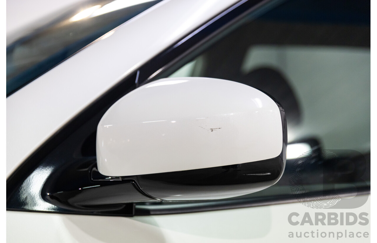 10/2015 Nissan Pathfinder ST (4x2) R52 4d Wagon Ivory White Pearl V6 3.5L - 7 Seater