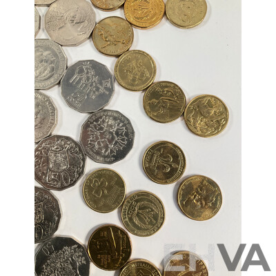Australian Collectable Coins Including Fifty Cents, 2001 South Australia, NSW, Federation, 2000 Royal Visit, 2000 Milleniumn, 2010 Australia Day, Twenty Cents 2011 Volunteers, 2001 Federations, 1995 UN, 2010 Taxation Office..........