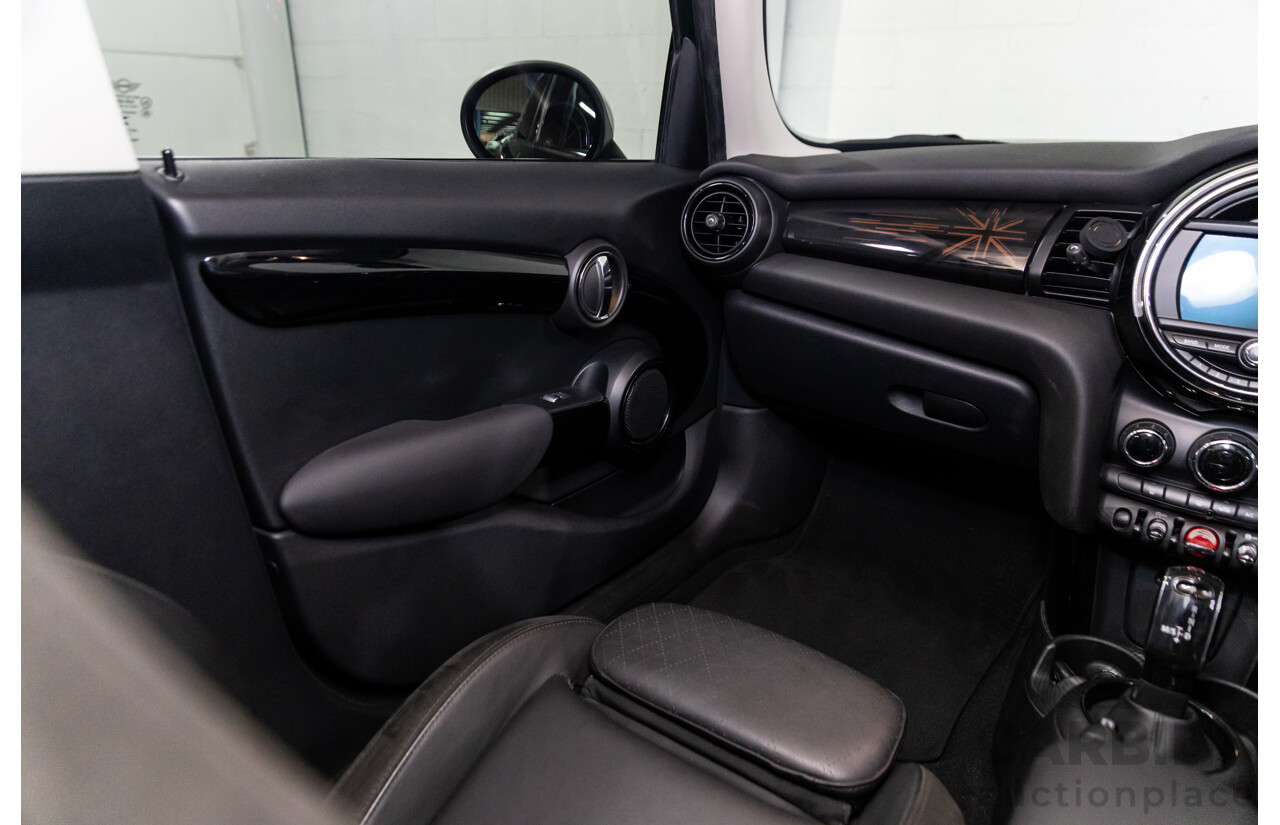 04/2019 Mini Cooper Hatch 5d (FWD) F55 Update 5d Hatchback British Racing Green Metallic Turbo 1.5L