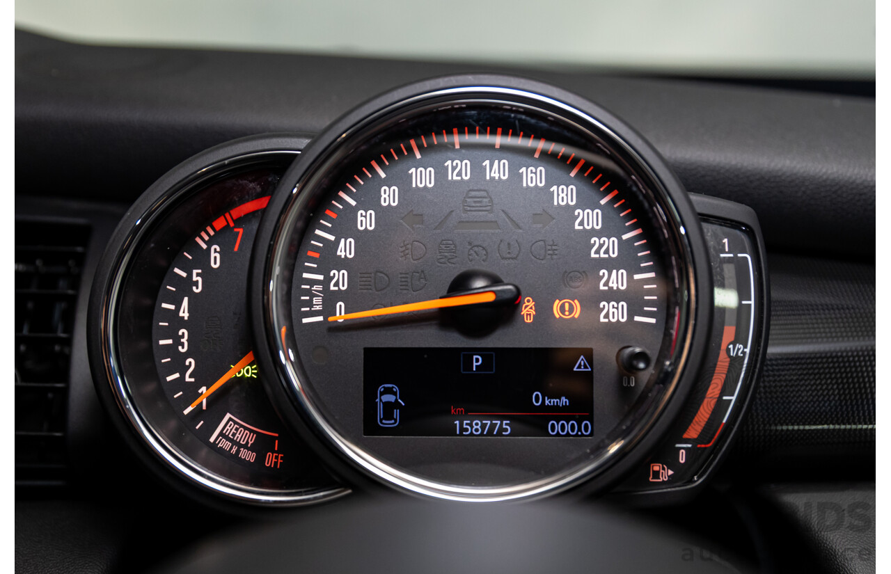 04/2019 Mini Cooper Hatch 5d (FWD) F55 Update 5d Hatchback British Racing Green Metallic Turbo 1.5L