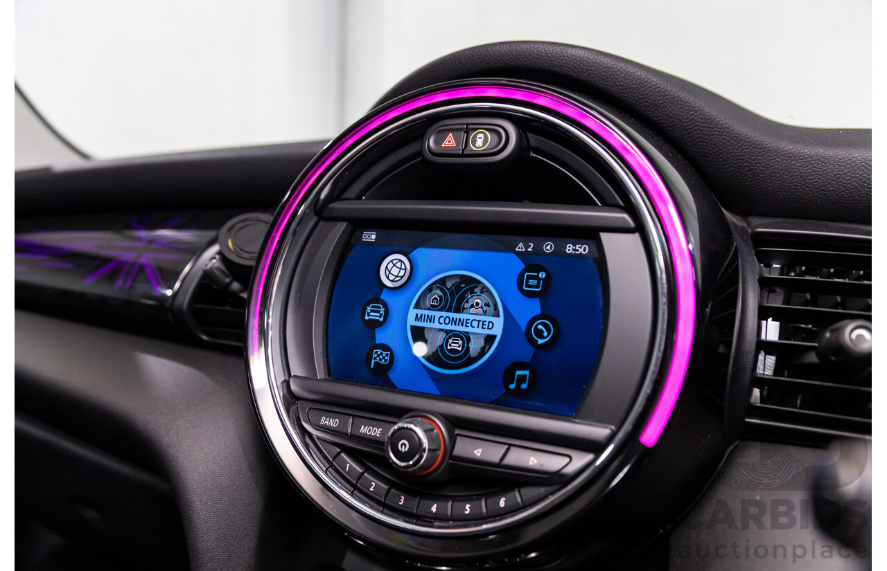 04/2019 Mini Cooper Hatch 5d (FWD) F55 Update 5d Hatchback British Racing Green Metallic Turbo 1.5L