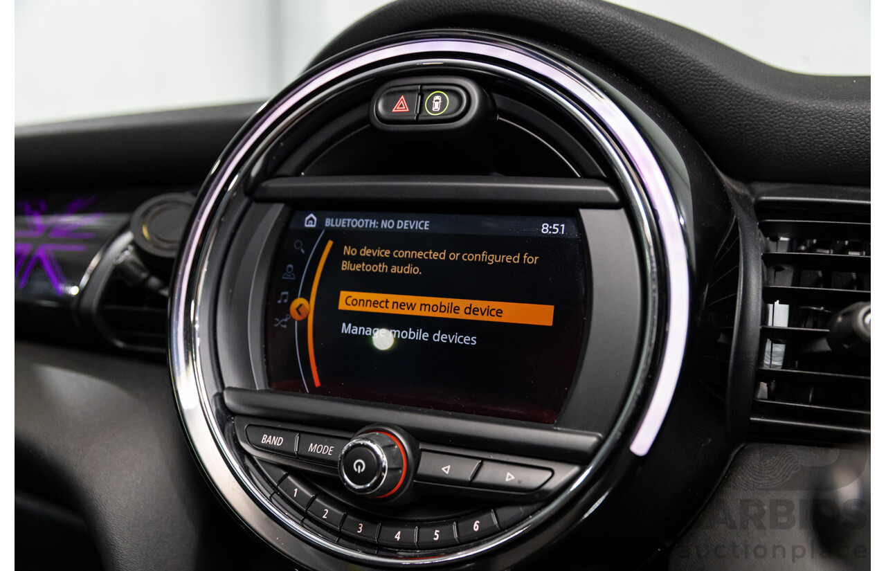 04/2019 Mini Cooper Hatch 5d (FWD) F55 Update 5d Hatchback British Racing Green Metallic Turbo 1.5L