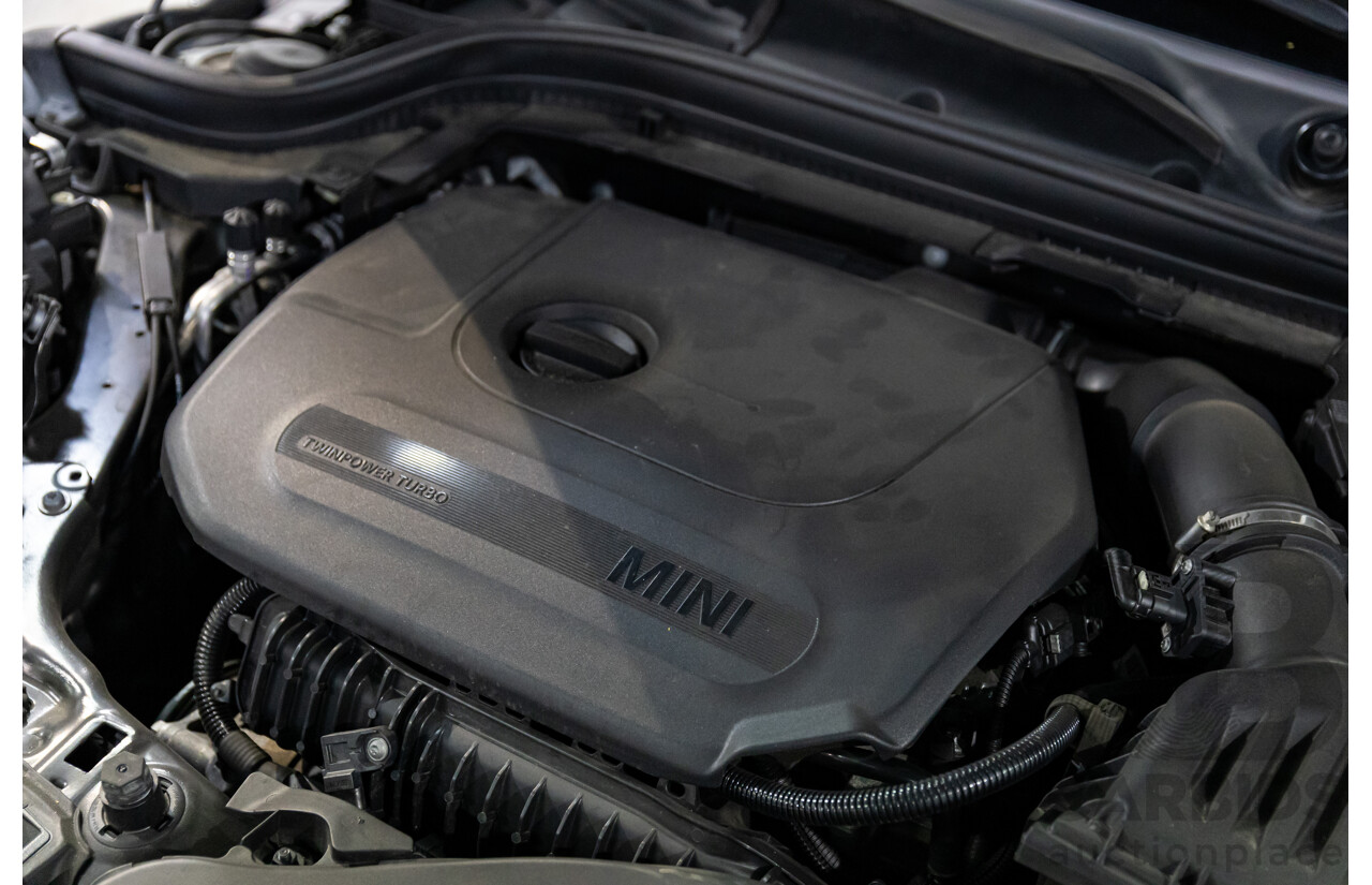 04/2019 Mini Cooper Hatch 5d (FWD) F55 Update 5d Hatchback British Racing Green Metallic Turbo 1.5L