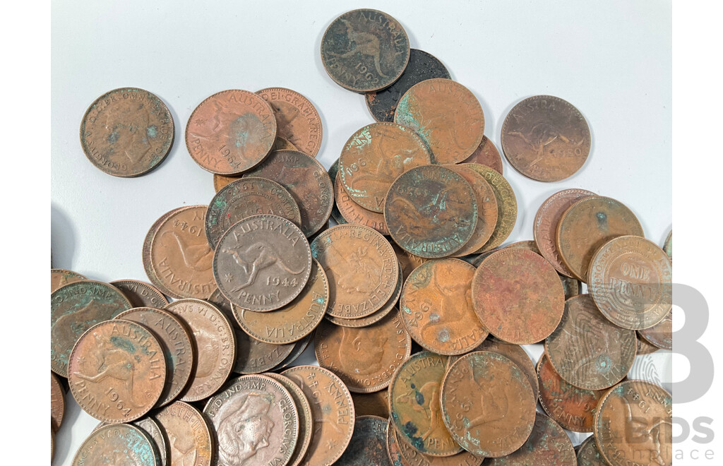 Collection of Australian Pennies, Examples Spanning 1911 to 1964 - Approximately 2 Kilograms