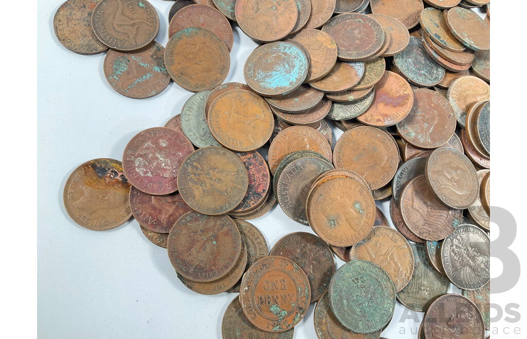 Collection of Australian Pennies, Examples Spanning 1911 to 1964 - Approximately 2 Kilograms