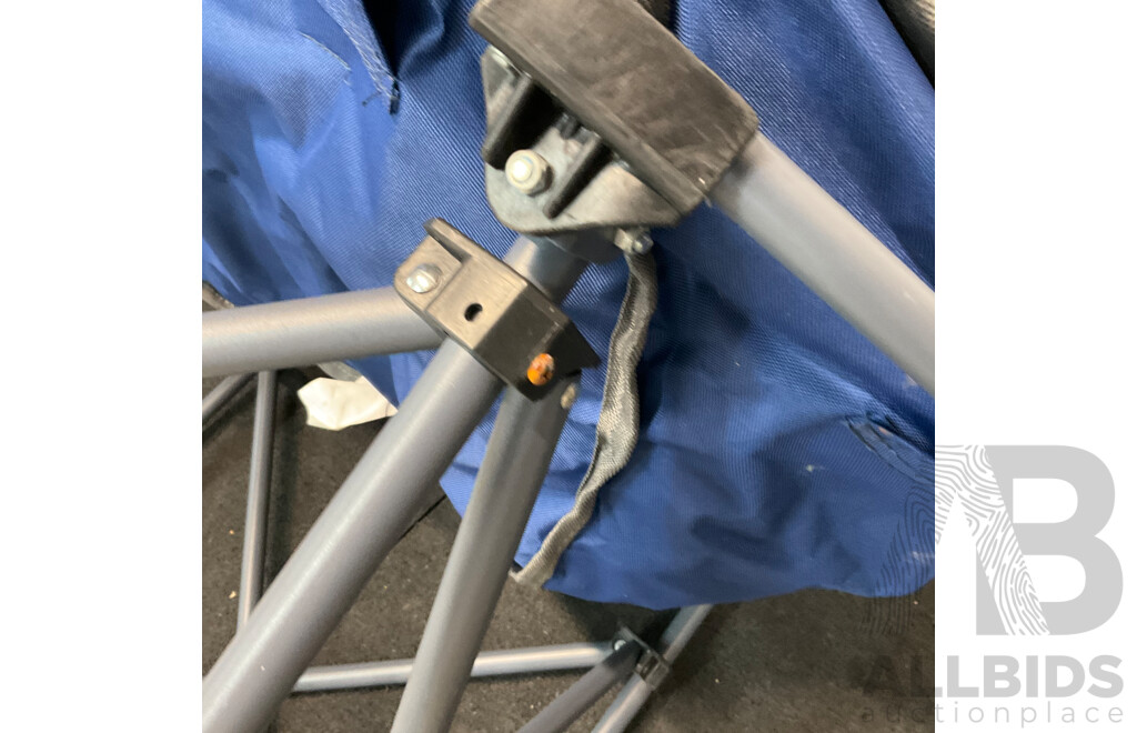 TWYSTZ200 Tough Flash Light X2 & 49cm Baseball Bat LED Flashlight & ANKO Folding Moon Chair