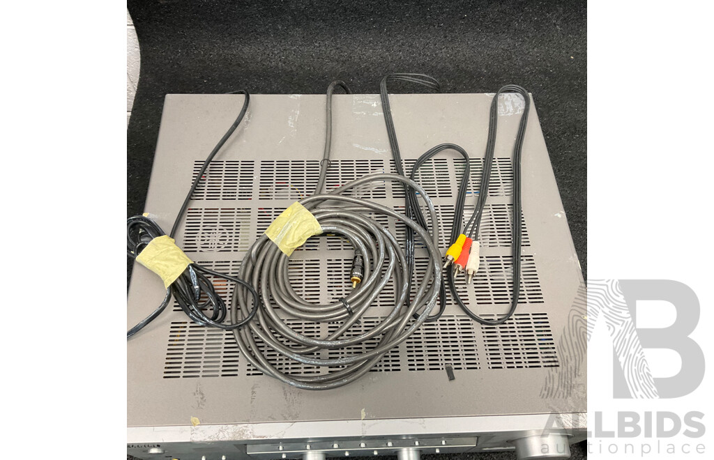 Yamaha HTR-5760 Natural Sound AV Receiver & Jamo a 3Cen Center Speaker with Surround Speakers & Jensen X-7 2 Way 180 Watt Speaker