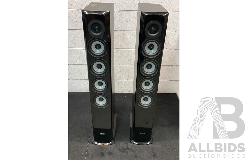 Yamaha HTR-5760 Natural Sound AV Receiver & Jamo a 3Cen Center Speaker with Surround Speakers & Jensen X-7 2 Way 180 Watt Speaker