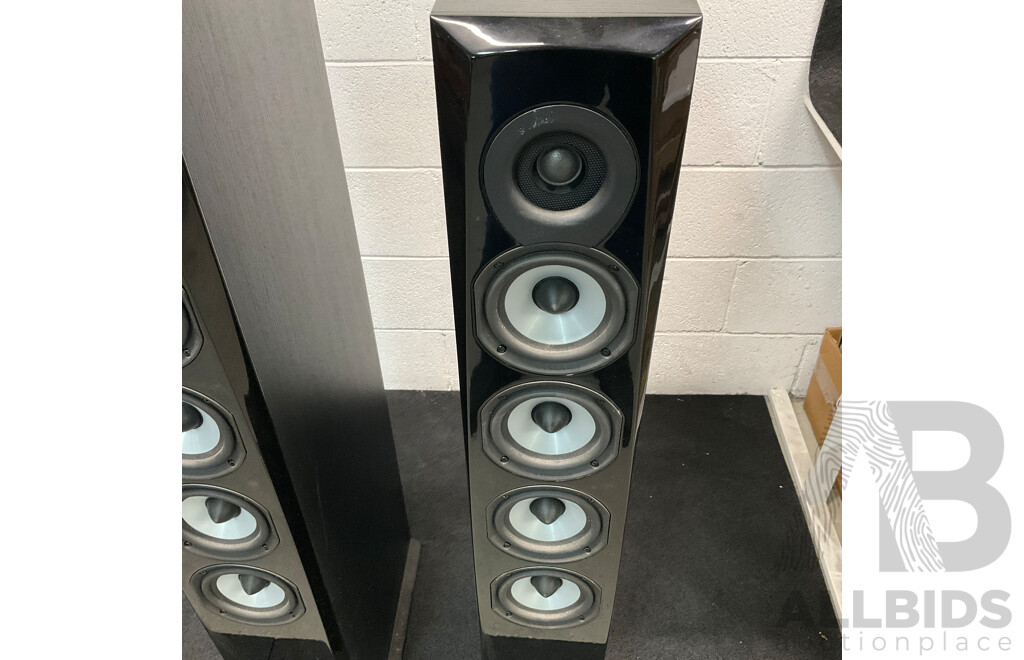 Yamaha HTR-5760 Natural Sound AV Receiver & Jamo a 3Cen Center Speaker with Surround Speakers & Jensen X-7 2 Way 180 Watt Speaker