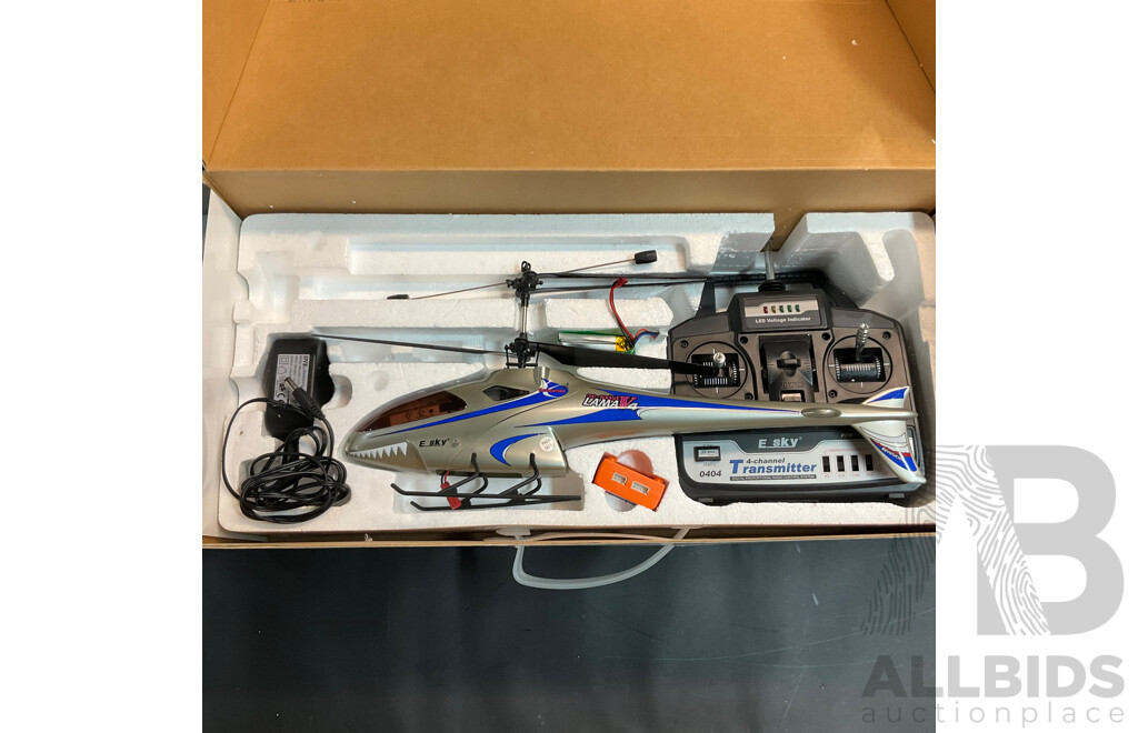 Kyosho Mini ZFerrari F430 GT Remote Control Car & Esky LaMa4 & Shuang Ma Electric Helicopter & Mini 3 Pro Storage Box