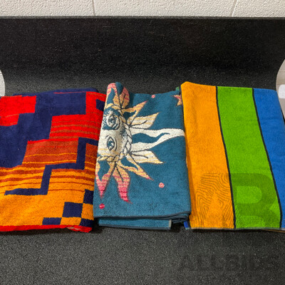 Vintage Australian Made Beach and Bath Towels - Lot of 3