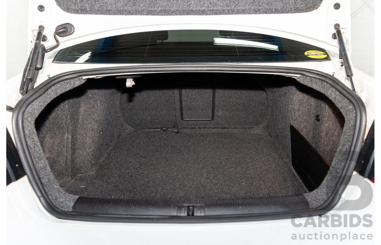 11/2009 Volkswagen Jetta 2.0 TDI 1KM MY08.5 4d Sedan Candy White Turbo Diesel 2.0L