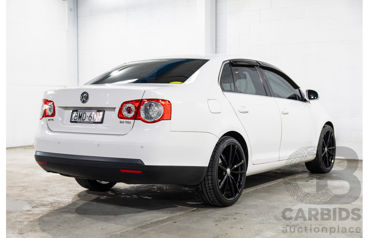 11/2009 Volkswagen Jetta 2.0 TDI 1KM MY08.5 4d Sedan Candy White Turbo Diesel 2.0L
