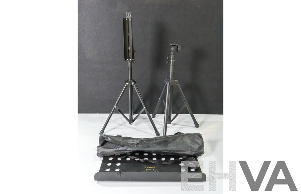 Pair of Foldable Sheet Music Stands and Bag