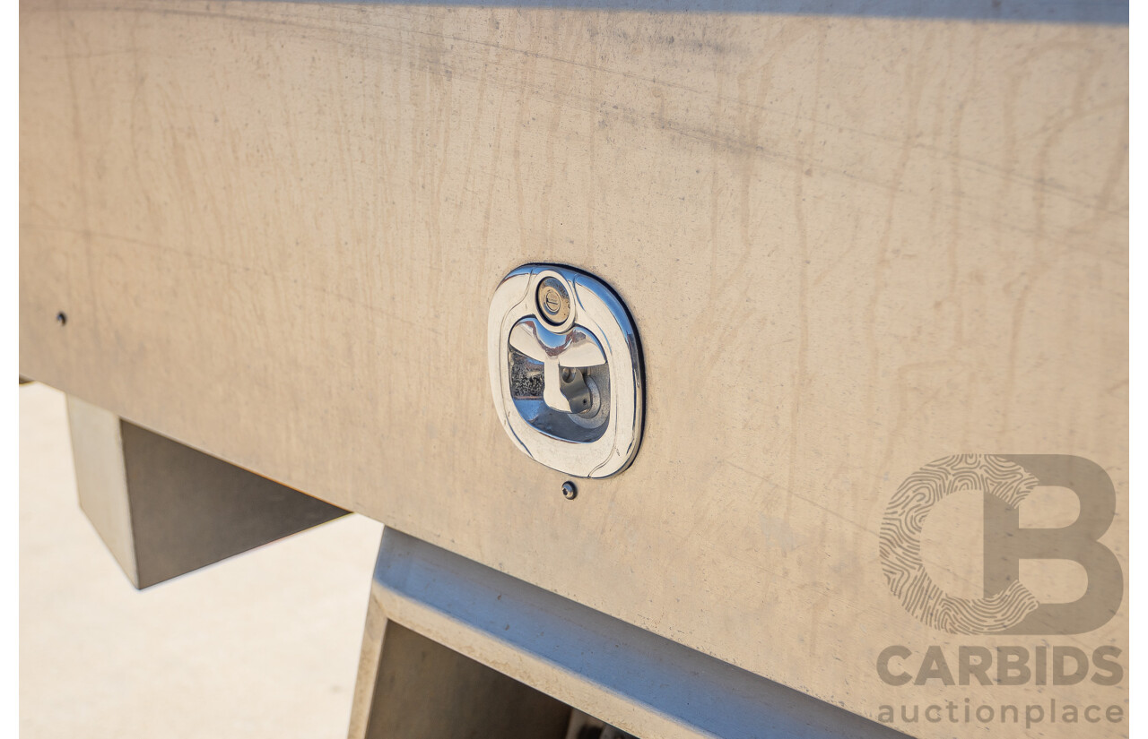 01/1981 Toyota Landcruiser 60 Series w 40 Series Cab (4x4) 2d Utility 302 EFI V8 5.0L - Heavily Modified & Engineered