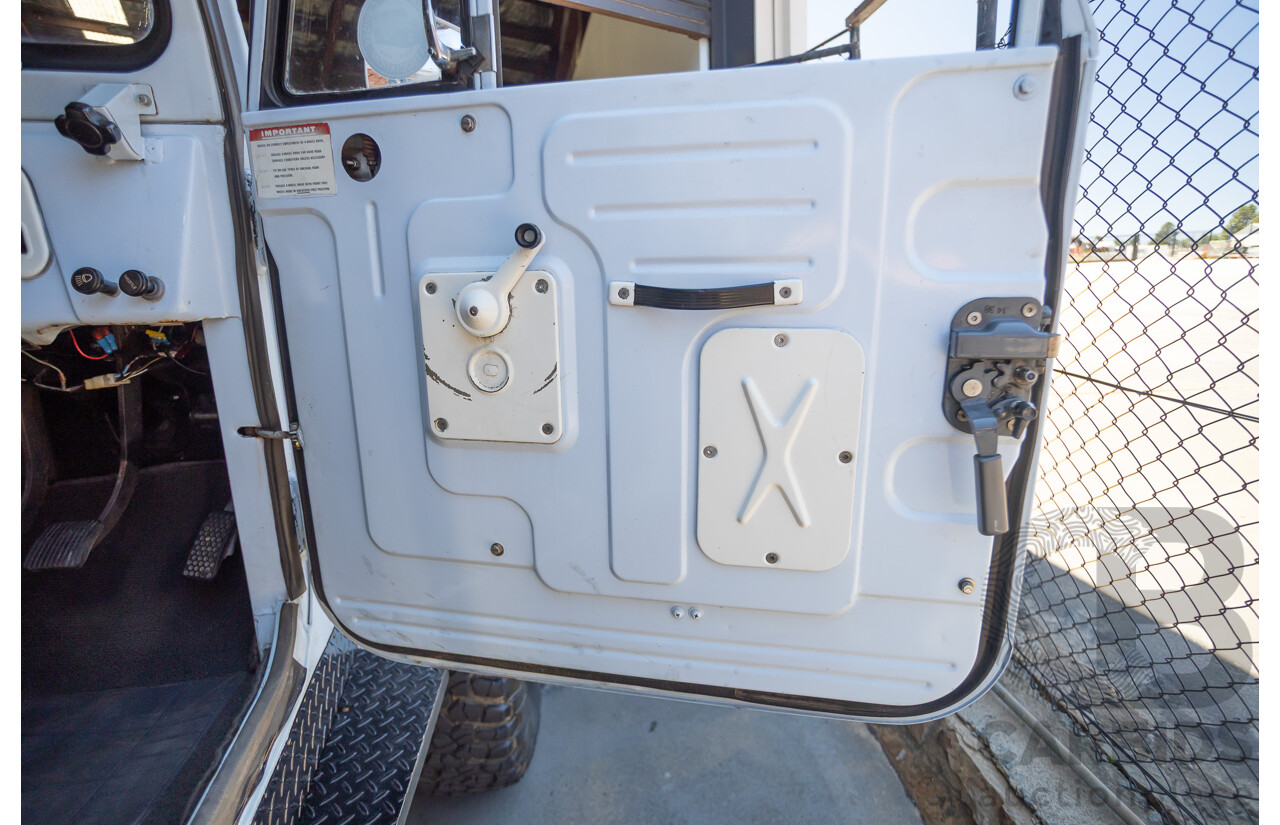 01/1981 Toyota Landcruiser 60 Series w 40 Series Cab (4x4) 2d Utility 302 EFI V8 5.0L - Heavily Modified & Engineered