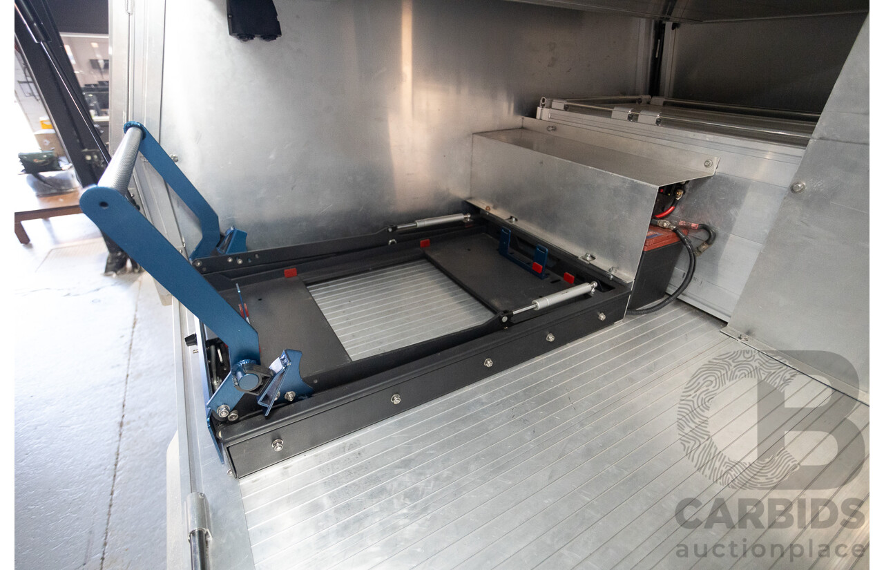 01/1981 Toyota Landcruiser 60 Series w 40 Series Cab (4x4) 2d Utility 302 EFI V8 5.0L - Heavily Modified & Engineered