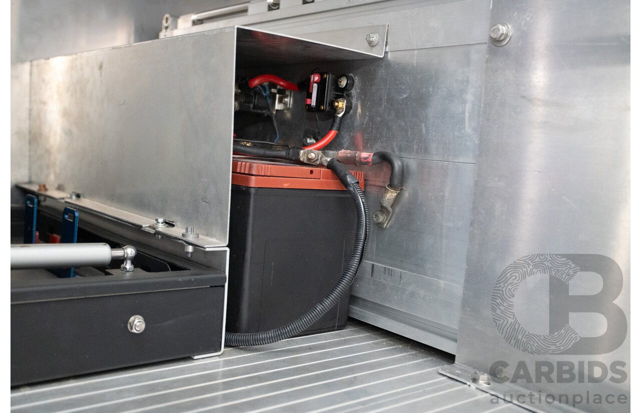 01/1981 Toyota Landcruiser 60 Series w 40 Series Cab (4x4) 2d Utility 302 EFI V8 5.0L - Heavily Modified & Engineered