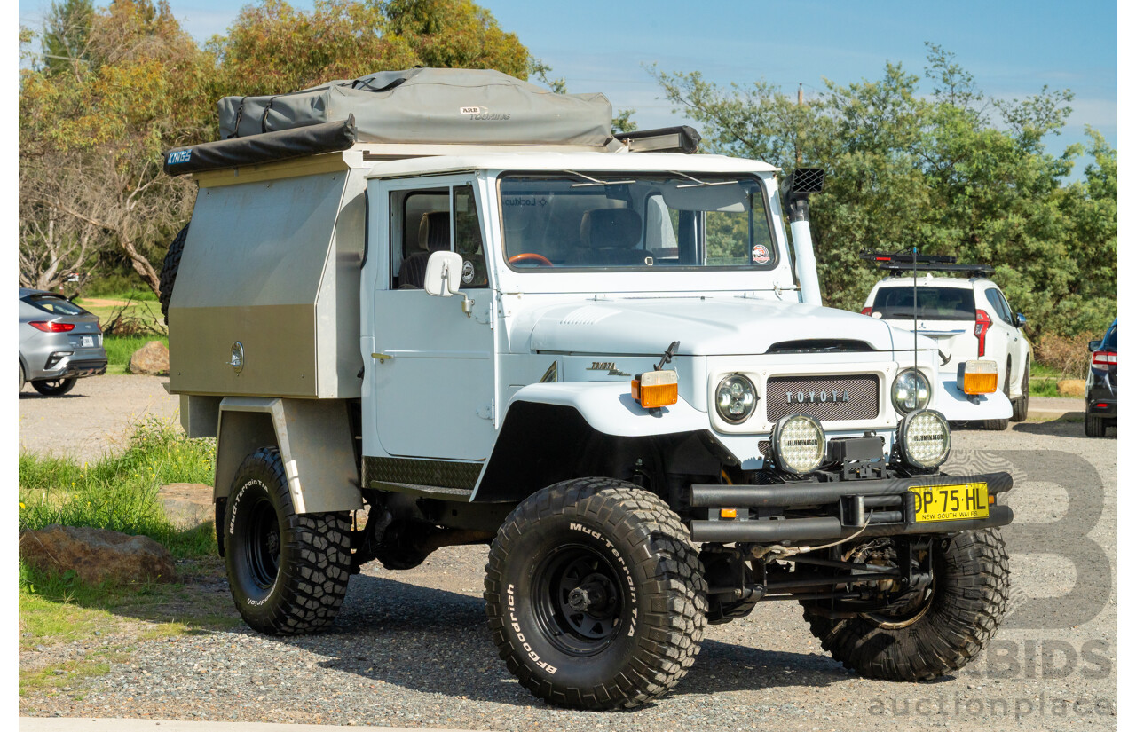 1/1981 Toyota Landcruiser 60 Series w 40 Series Cab (4x4) 2d Utility Light Blue 302 EFI V8 5.0L - Heavily Modified & Engineered