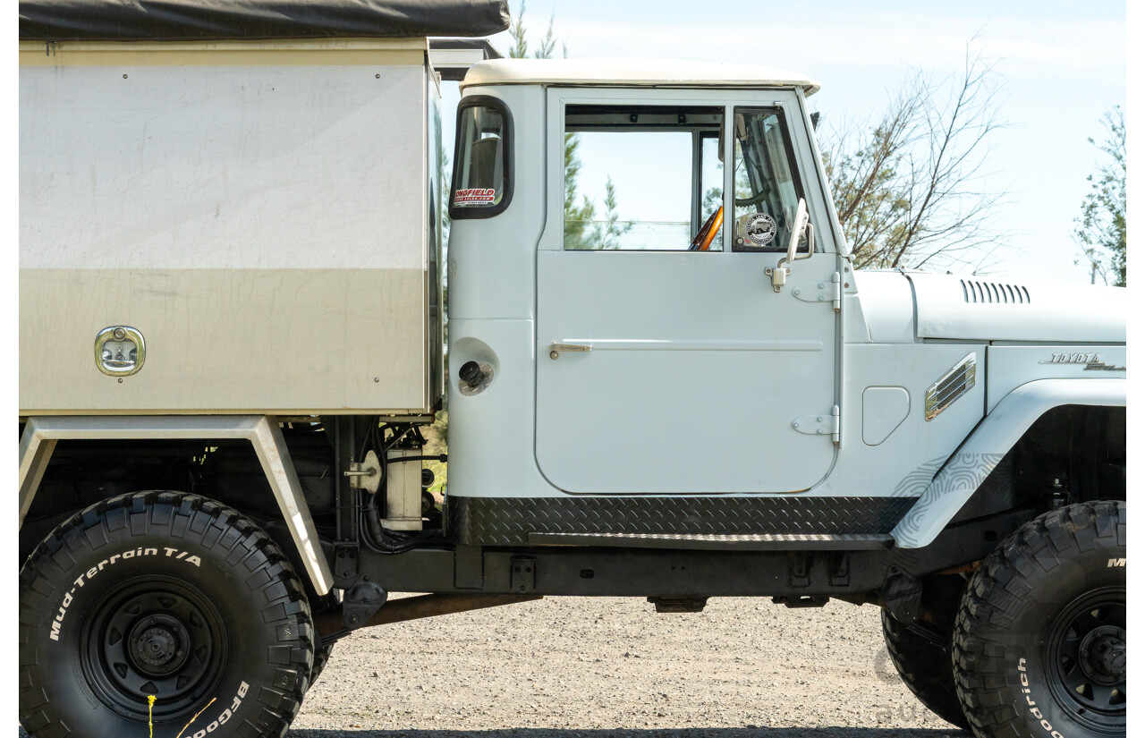 1/1981 Toyota Landcruiser 60 Series w 40 Series Cab (4x4) 2d Utility Light Blue 302 EFI V8 5.0L - Heavily Modified & Engineered