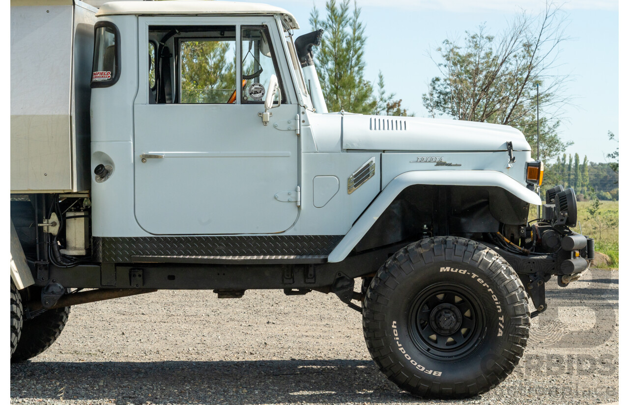 1/1981 Toyota Landcruiser 60 Series w 40 Series Cab (4x4) 2d Utility Light Blue 302 EFI V8 5.0L - Heavily Modified & Engineered