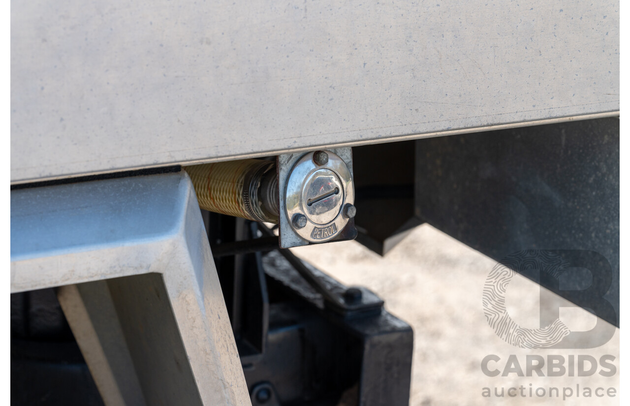 1/1981 Toyota Landcruiser 60 Series w 40 Series Cab (4x4) 2d Utility Light Blue 302 EFI V8 5.0L - Heavily Modified & Engineered