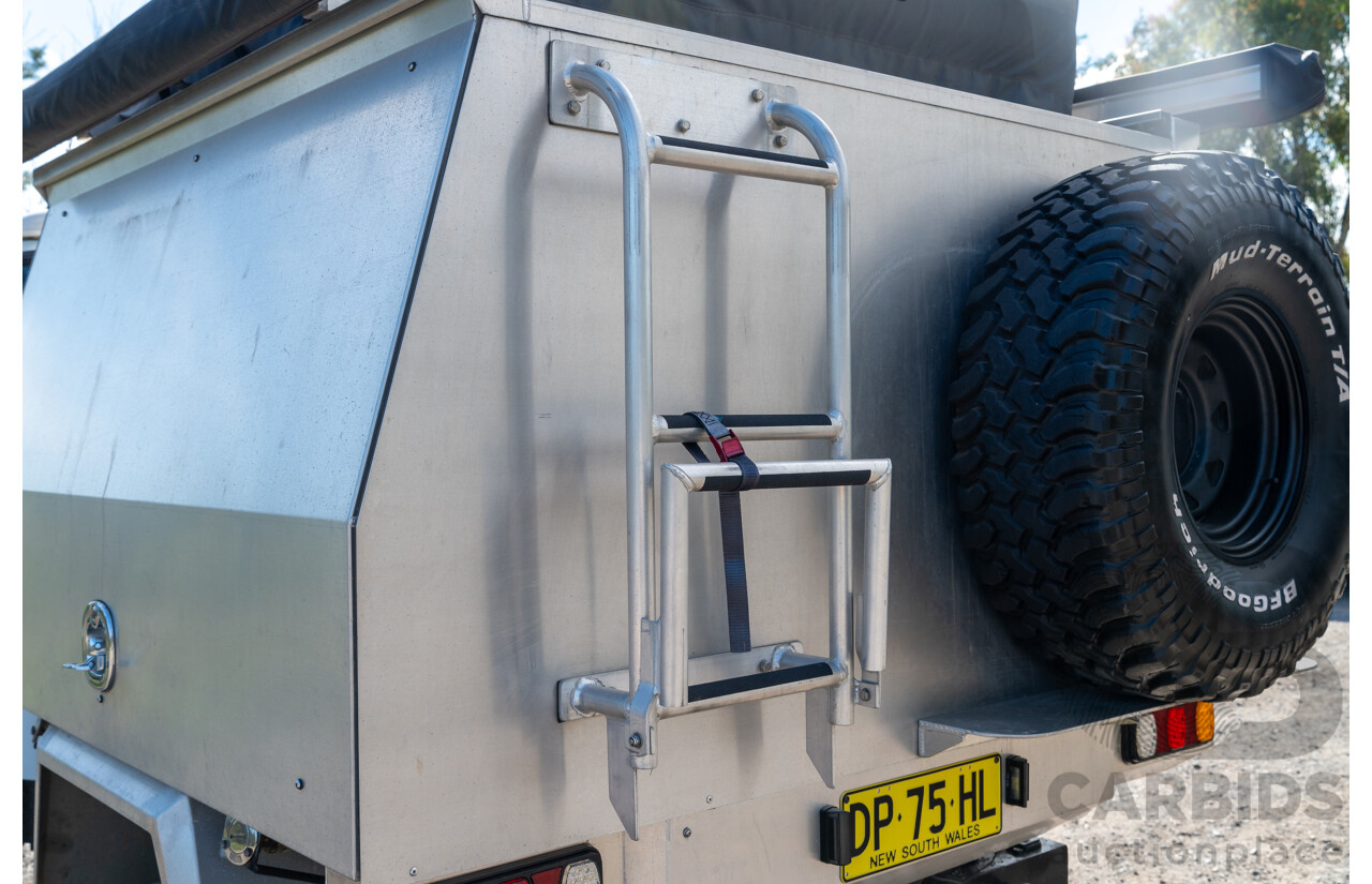 1/1981 Toyota Landcruiser 60 Series w 40 Series Cab (4x4) 2d Utility Light Blue 302 EFI V8 5.0L - Heavily Modified & Engineered