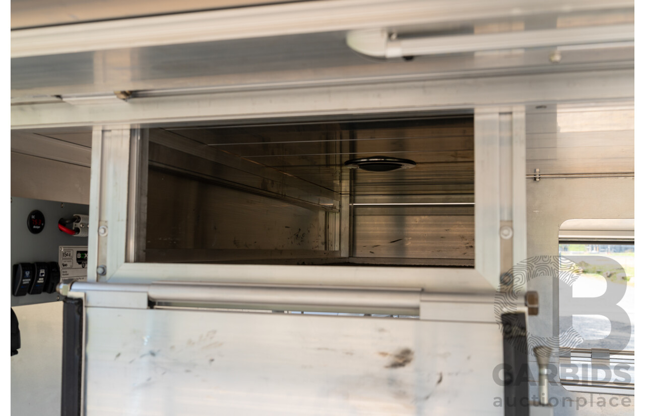 1/1981 Toyota Landcruiser 60 Series w 40 Series Cab (4x4) 2d Utility Light Blue 302 EFI V8 5.0L - Heavily Modified & Engineered