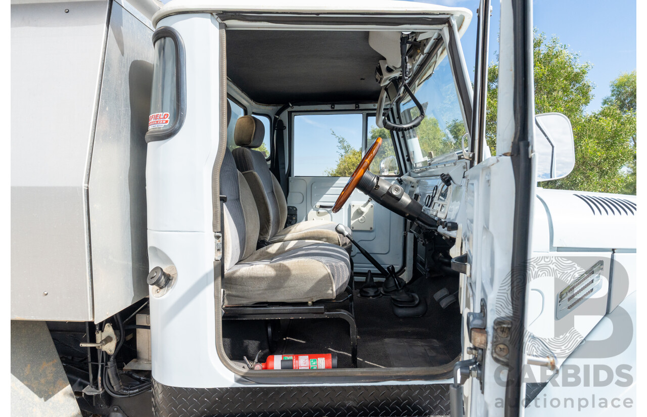 1/1981 Toyota Landcruiser 60 Series w 40 Series Cab (4x4) 2d Utility Light Blue 302 EFI V8 5.0L - Heavily Modified & Engineered