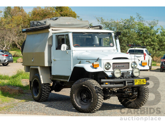 1/1981 Toyota Landcruiser 60 Series w 40 Series Cab (4x4) 2d Utility Light Blue 302 EFI V8 5.0L - Heavily Modified & Engineered