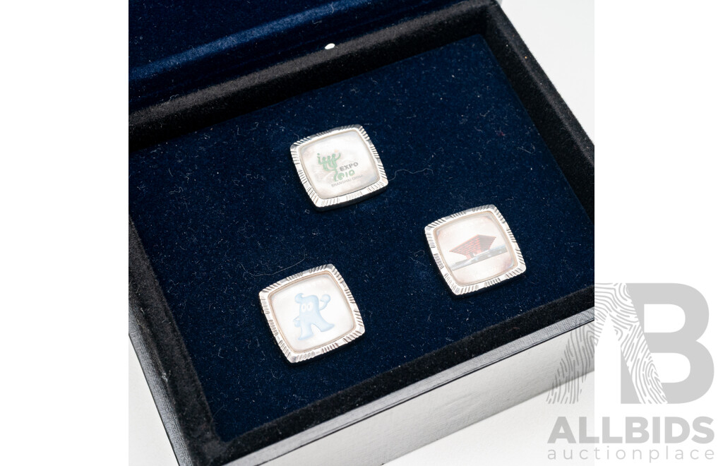Set of 3 Silver Ag999 Commemorative Badges Issued by the 2010 Shanghai World Fair
