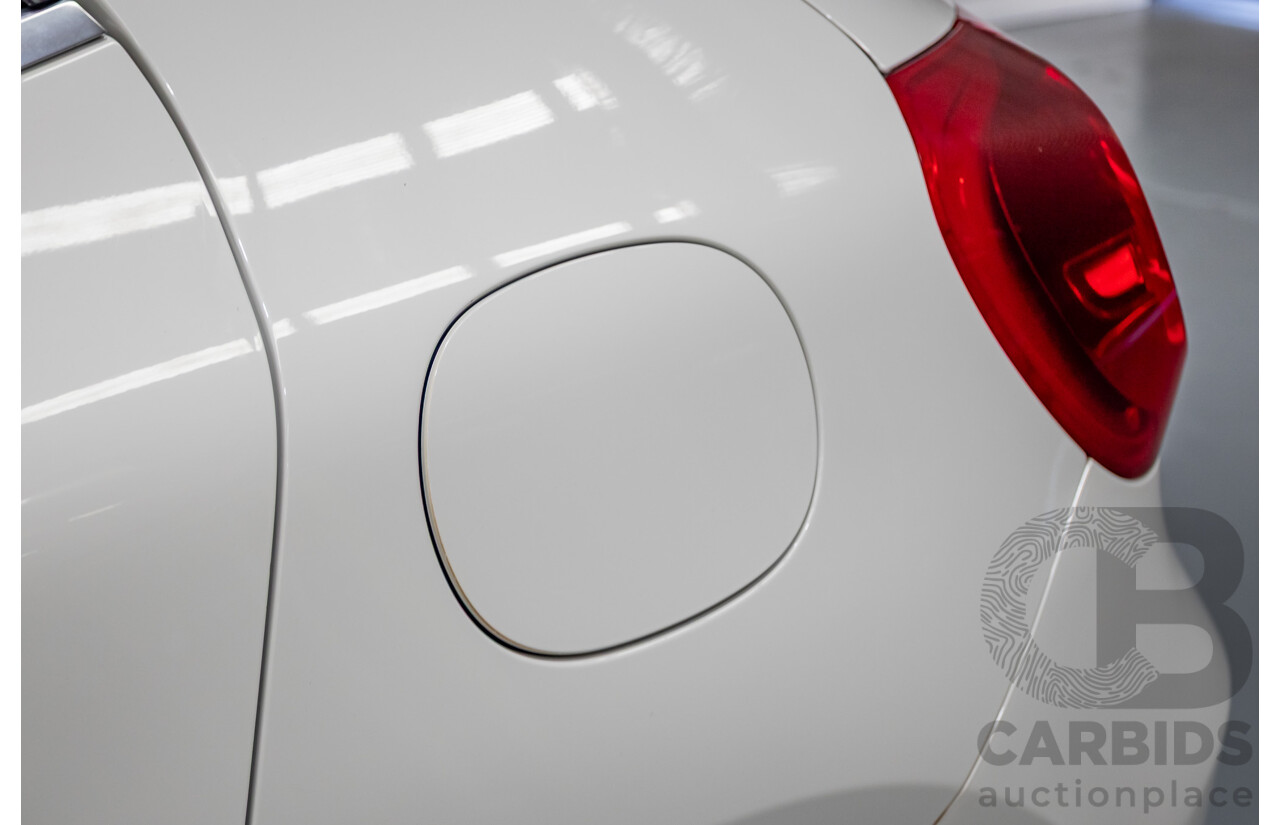 8/2016 Mercedes-Benz GLA 180 X156 MY16 4D Wagon Calcite White Turbo 1.6L