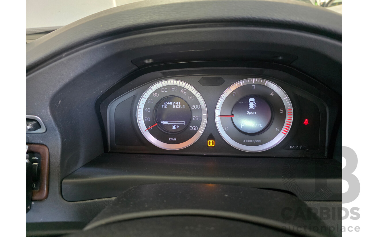 6/2010 Volvo XC70 D5 BZ MY10 4d Wagon Seashell Silver Metallic Turbo Diesel 2.4L