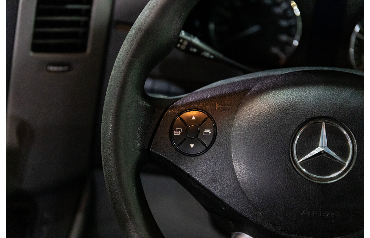 06/2018 Mercedes-Benz Sprinter 316CDI VS30 LWB (RWD) High Roof 907 2D Van Obsidian Black Metallic 2.1L