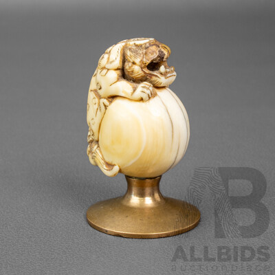 Vintage Chinese Ivory Foo Dog Seal